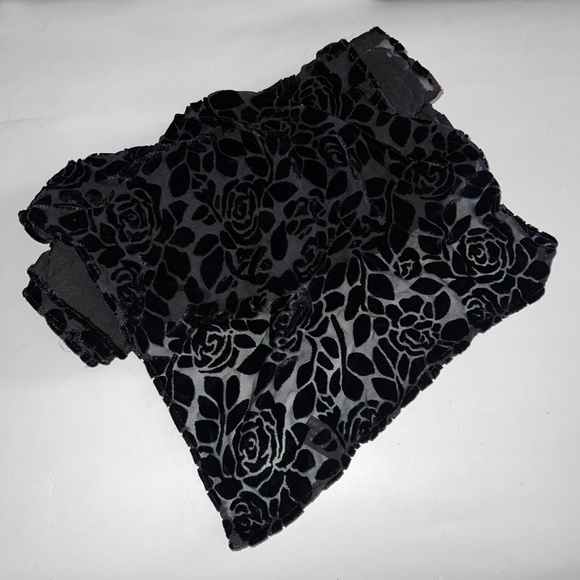 Vintage Black Velvet Rose Scarf - Picture 7 of 10